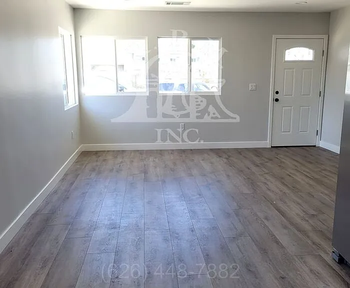 13872 Saranac Dr — Photo 2