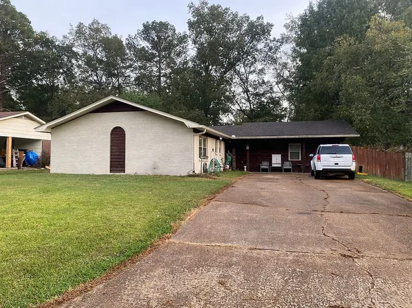 2461 Gina Dr, Pearl, MS 39208