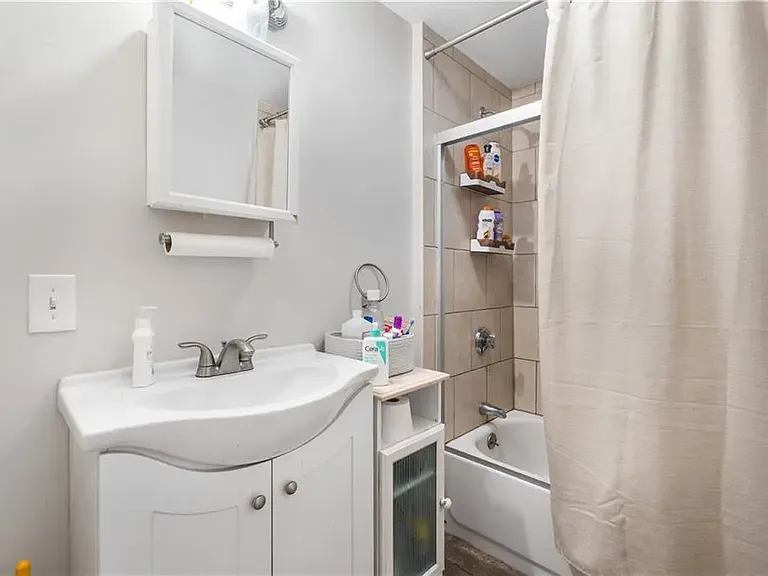 23 Fiume St #A — Photo 1