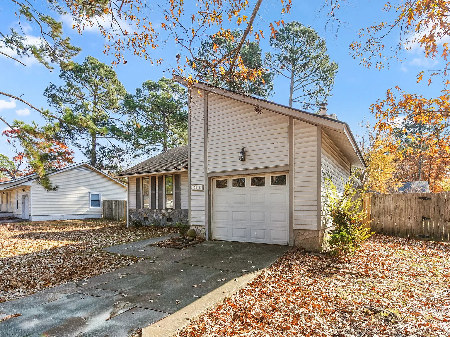 3 bed, 1250 sqft, $1,650 — Photo 3