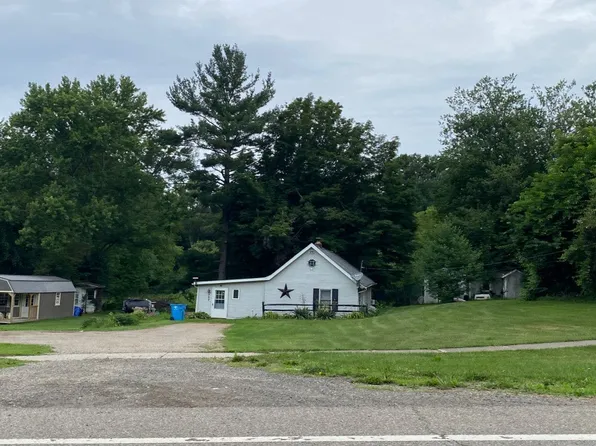 767 W Chicago Rd, Niles, MI 49120