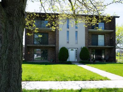 9949 Shady Ln APT 3B, Orland Park, IL, 60462
