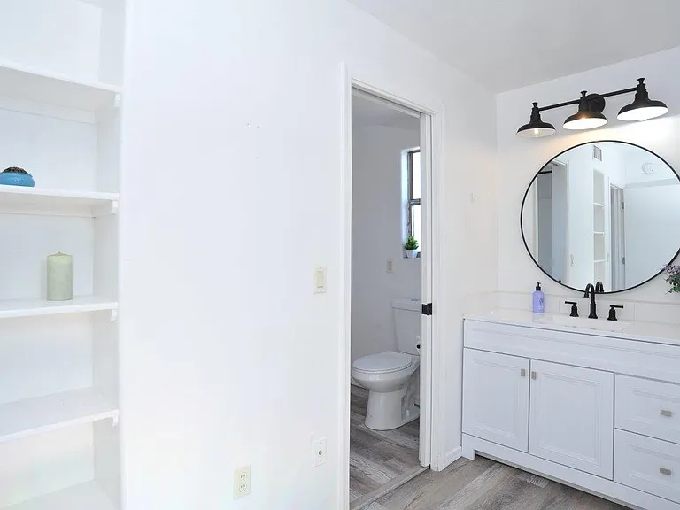 918 E Elm St #B — Photo 28