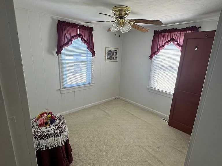 619 S Independence St — Photo 11
