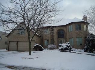 143 Founders Pointe S, Bloomingdale, IL 60108