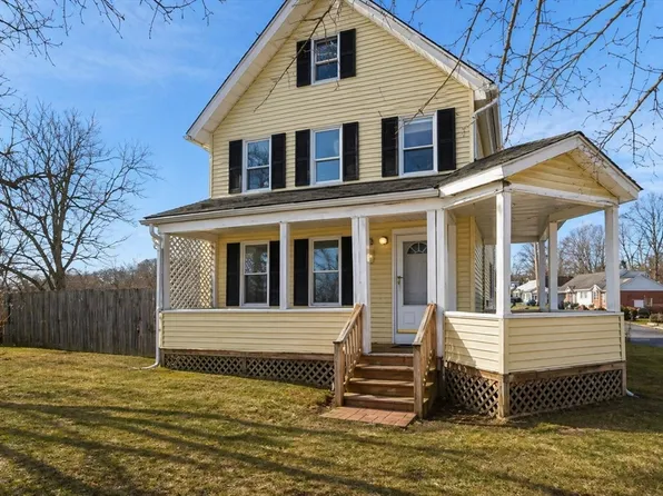 20-22 Gay Ter, West Springfield, MA 01089