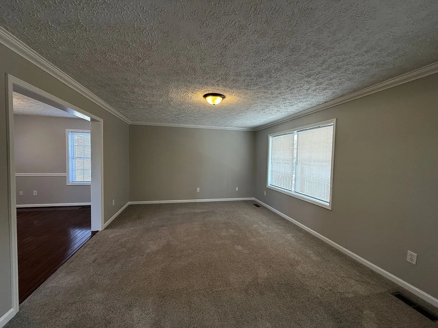 3 Bedroom, 3.5 Bath House — Photo 4