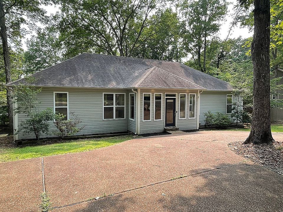 1st image of 290 Holiday Hills Ln