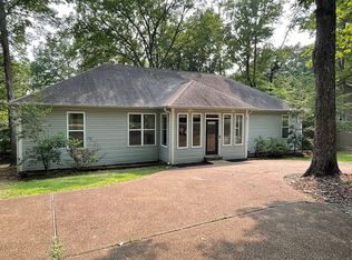 290 Holiday Hills Ln, Counce, TN 38326