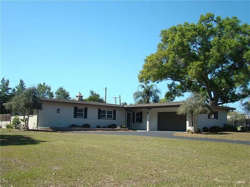 1st image of 1500 Oakadia Dr E