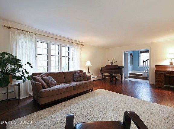 5th image of 1632 Linden Ave