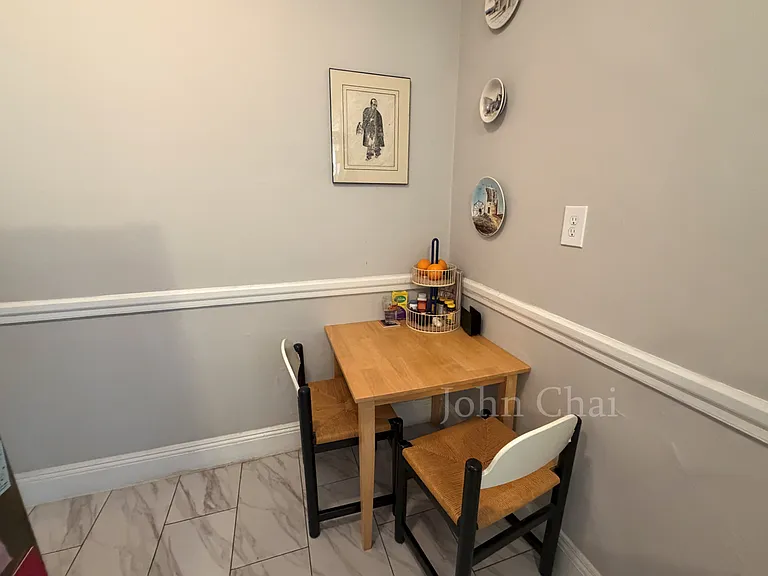 55 Linden St #12 — Photo 17