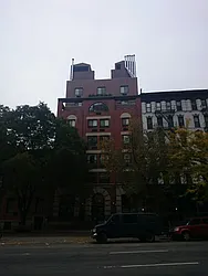 196 Sixth Avenue in Soho