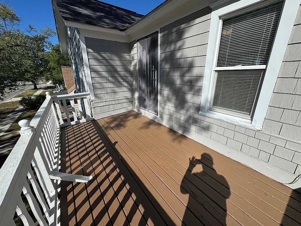 balcony 3