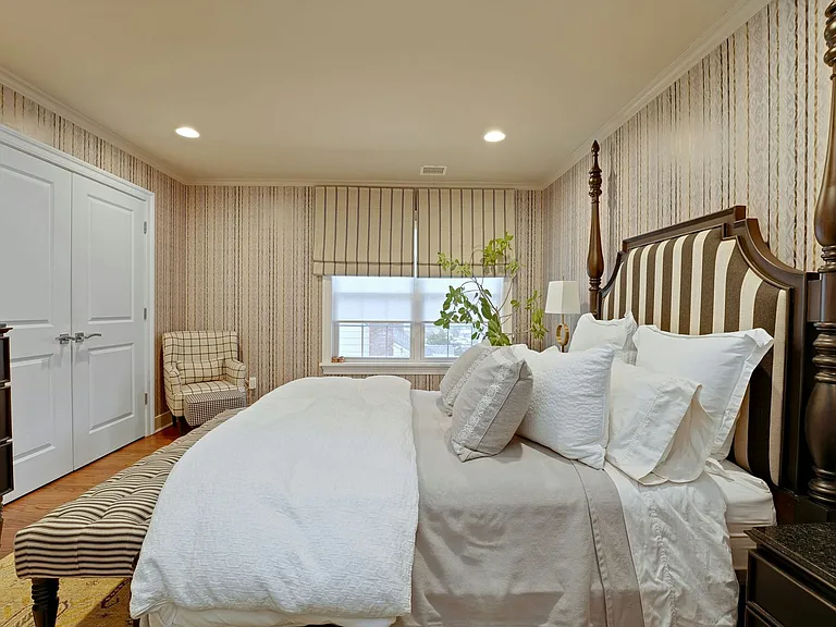 41 Fairview Ave — Photo 11
