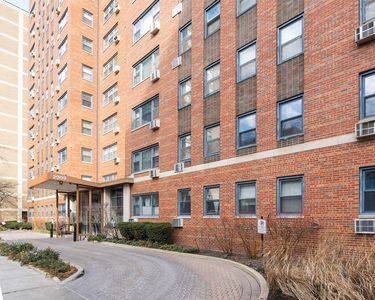 2909 N Sheridan Rd APT 1001, Chicago, IL, 60657