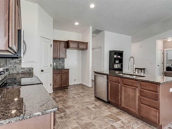 5th image of 7507 S West Terrace Dr