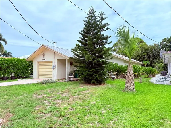 1066 Highlands DR, NAPLES, FL 34103