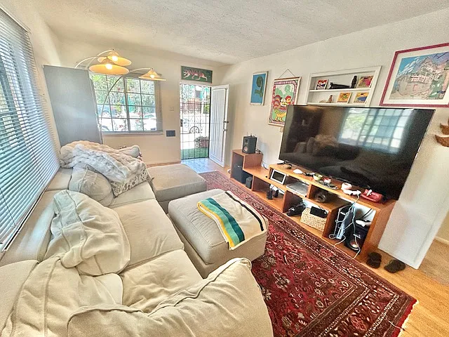 4209 Florida St — Photo 4