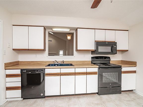 4th image of 6150 Stronghold Dr