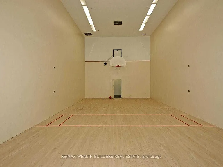 77 Maitland Pl #207 — Photo 7