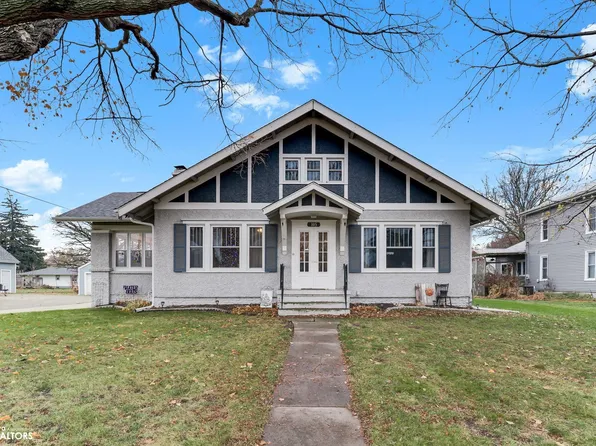 105 W Rippey Ave, Baxter, IA 50028