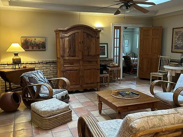 611 Northstar Dr, San Antonio, TX 78216