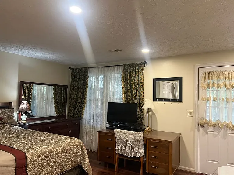 3711 Mazewood Ln — Photo 2
