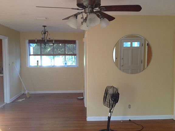3rd image of 25 N University Cir