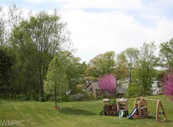 5th image of 4544 Serry Dr