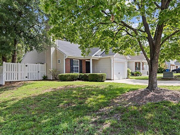 2nd image of 4225 Lake Woodard Dr
