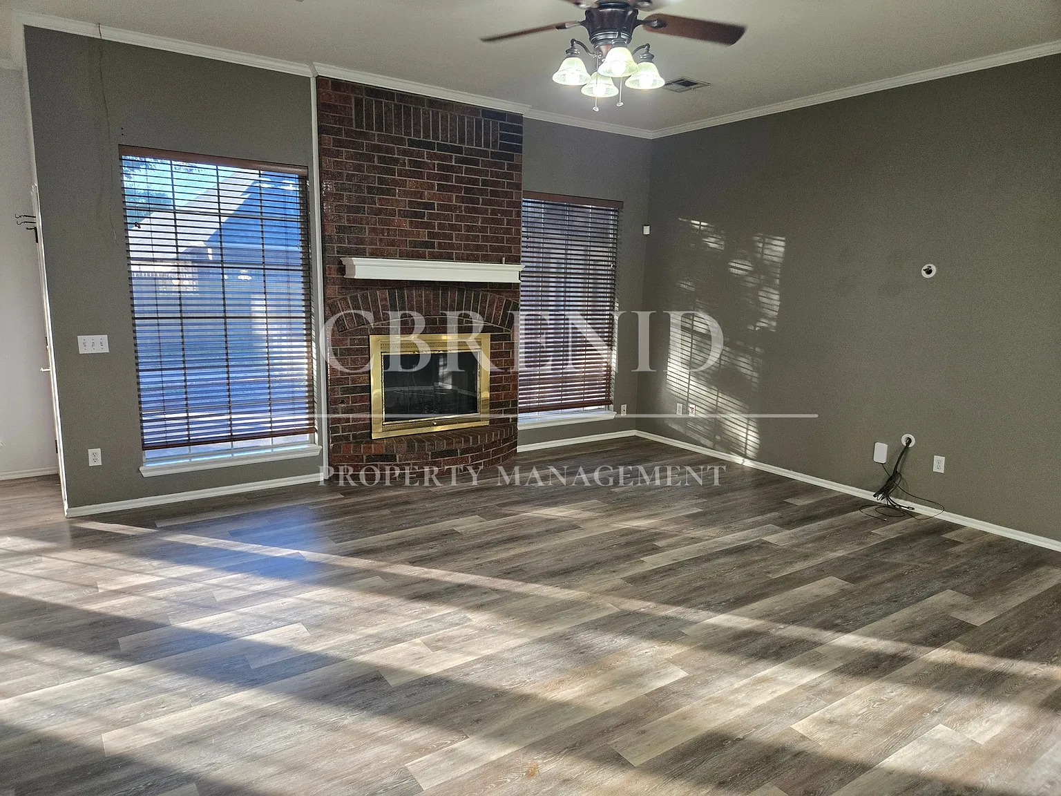 4 bed, 2215 sqft, $2,300 — Photo 4