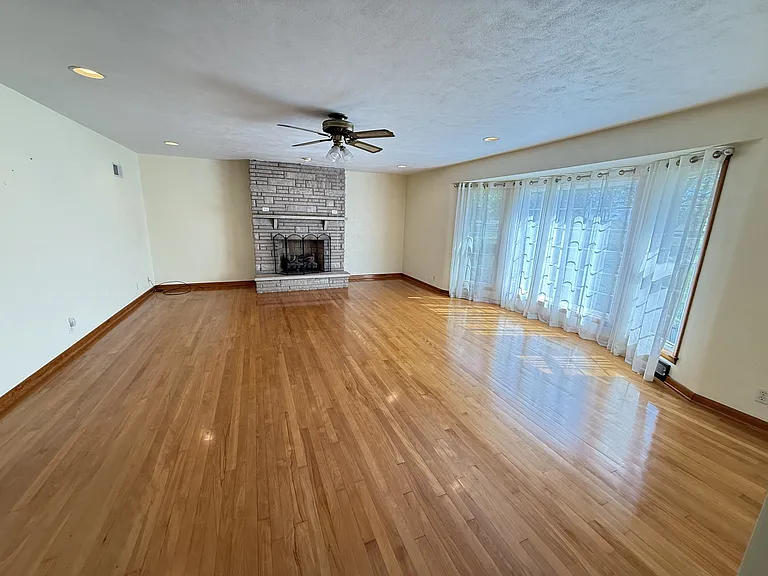 6583 New Jackson Hwy — Photo 13