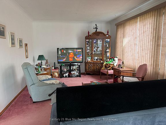 5th image of 973 Ann St