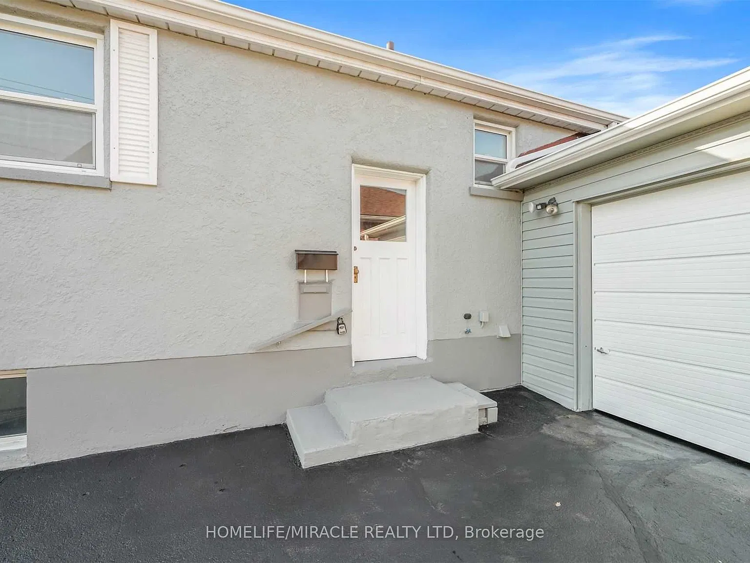 2 bed, $1,800 — Photo 3