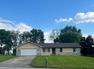 4015 Summit Ridge Rd, Greenwood, IN 46142