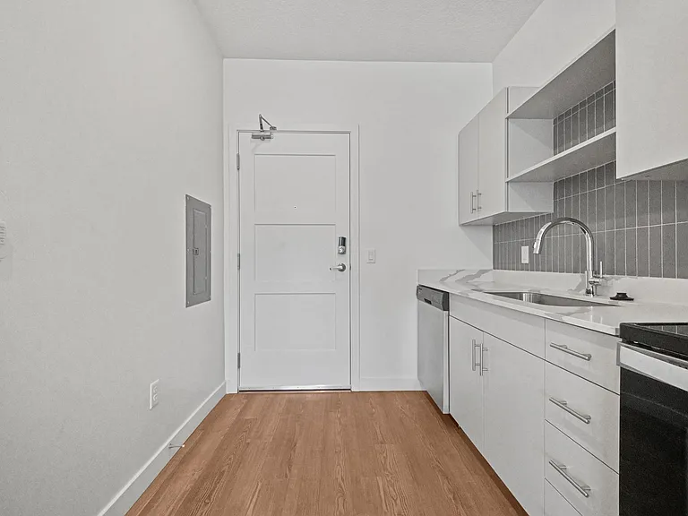 SevenO2 Main Apartments — Photo 97
