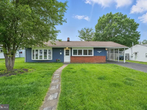 47 Montrose Dr, Newark, DE 19713