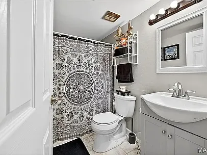 1464 Hawks Nest Dr #H — Photo 10