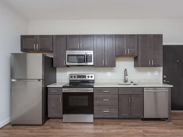 815 Park Ave — Photo 27