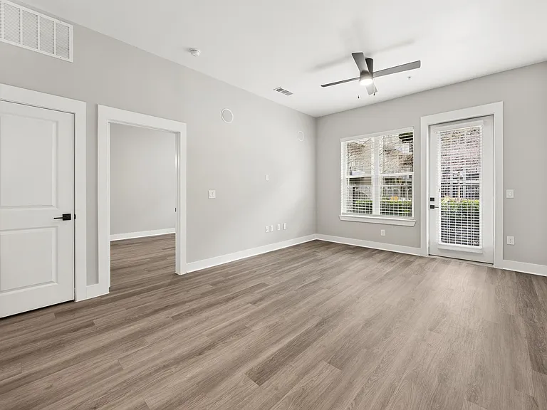 The Fairmount at Oak Lawn — Photo 21