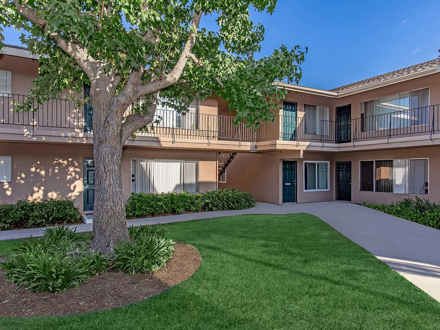 Glenwood Apartment Homes — Photo 4