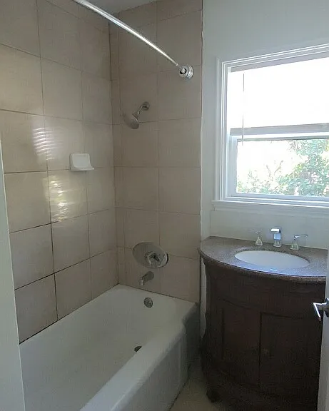 432 1/2 N Glenwood Pl #432-1/2 — Photo 9