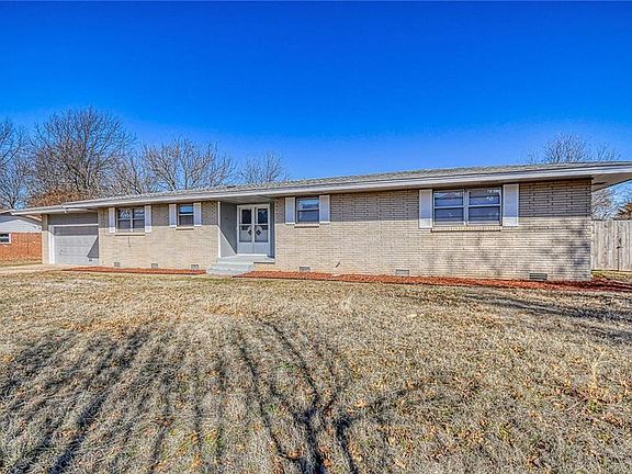 2nd image of 501 Bell Fountaine Dr