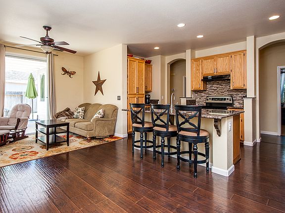 5th image of 2843 Flora Springs Way