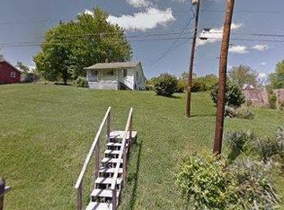 98 Mancha St, Eighty Four, PA 15330