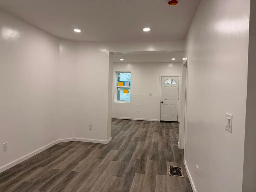 3 bed, 1202 sqft, $1,600 — Photo 4