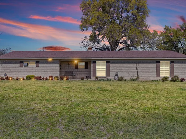 1901 College St, Sulphur Springs, TX 75482