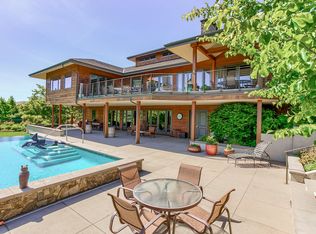 3064 Signature Ct, Medford, OR 97504