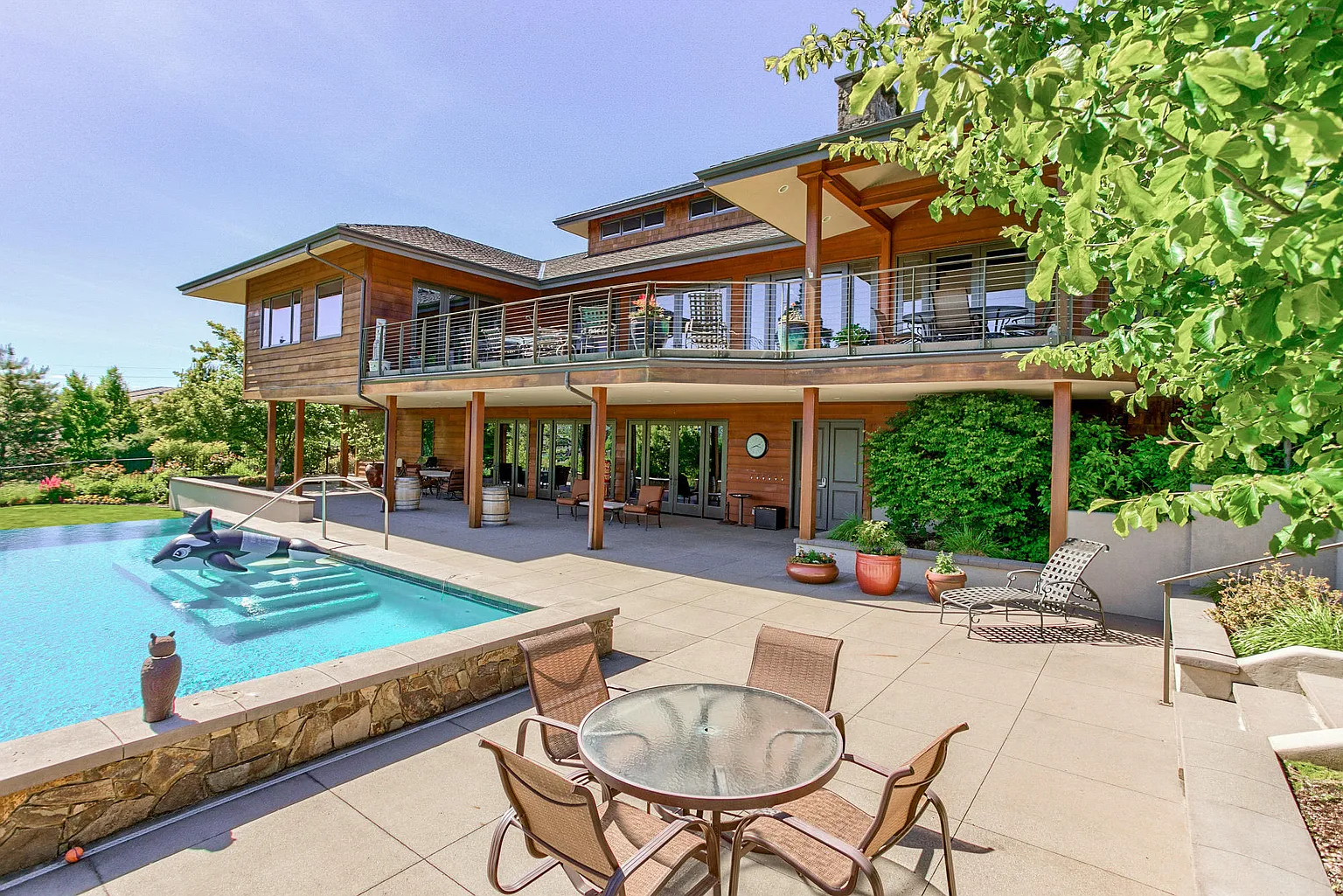 3064 Signature Ct photo 1